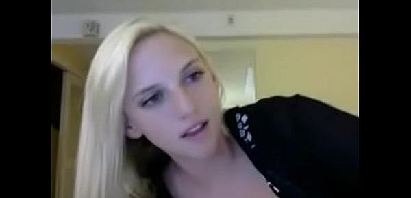  Name of this hot blonde camgirl